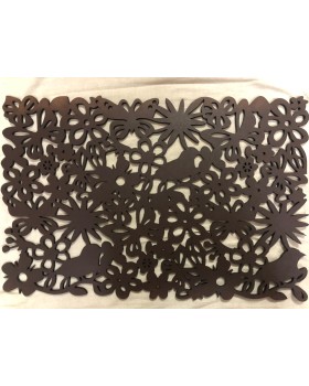Nature inspired rectangular wooden mat Nature inspired rectangular wooden mat